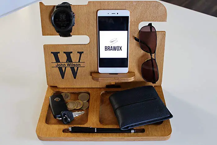men’s wood docking station best father's day gifts