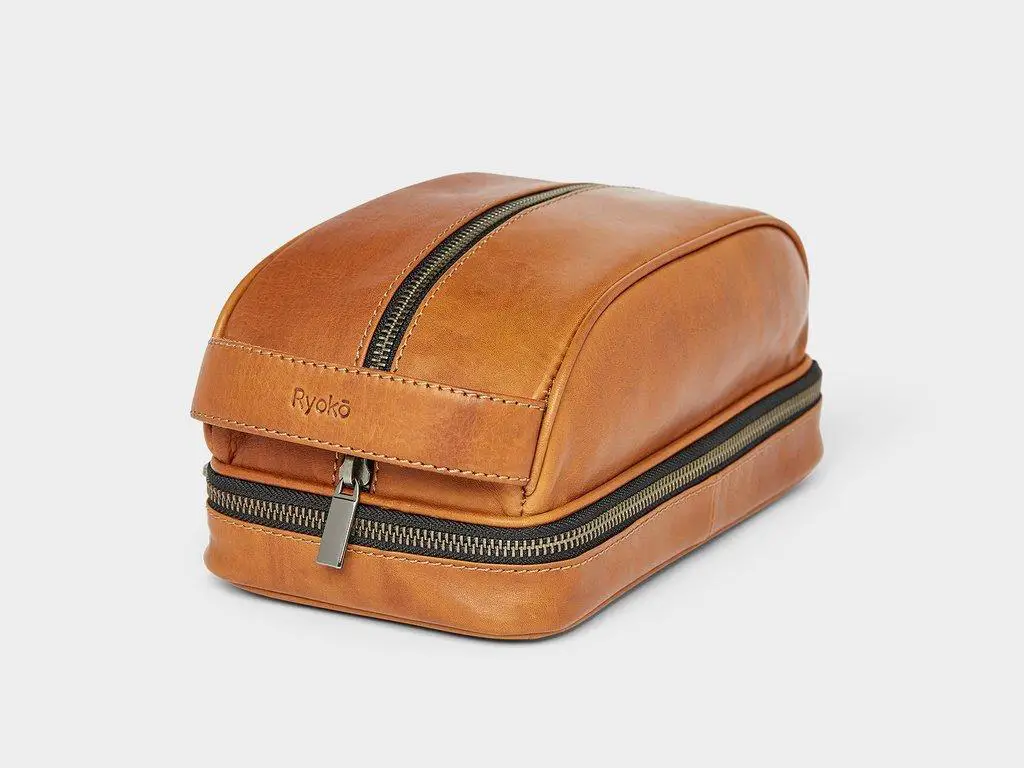 leather wash bag is one of best father's day gifts